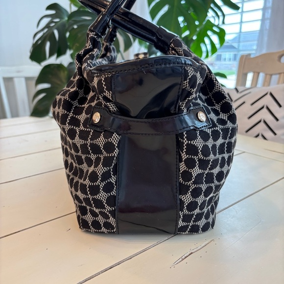 Kate Spade New York Stevie Satchel Black Cream Stripe Designer Handbag - Picture 3 of 12